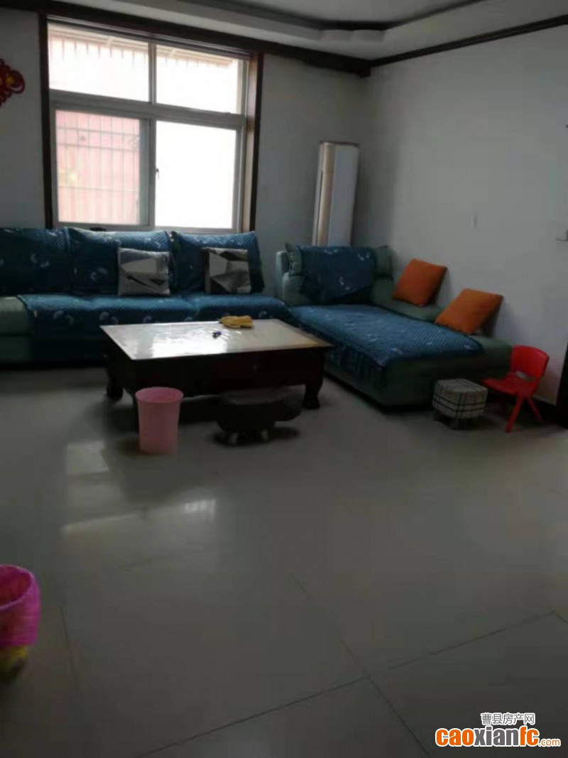 芙蓉家園多層2樓東邊戶有暖氣三室兩廳一衛(wèi)家電家具齊全拎包入住