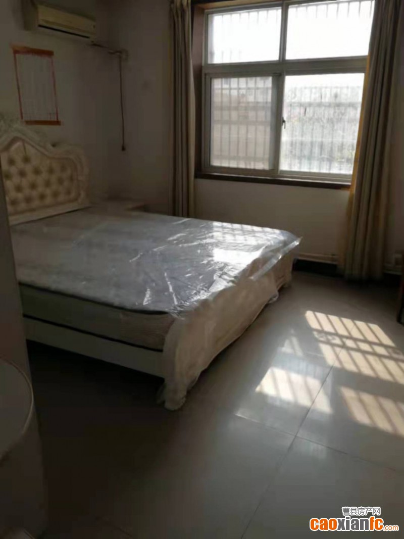芙蓉家園多層2樓東邊戶有暖氣三室兩廳一衛(wèi)家電家具齊全拎包入住